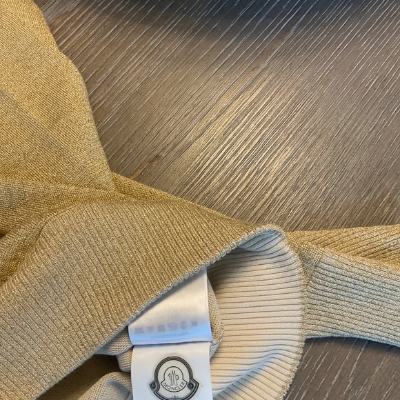 Moncler gold metallic sweater, size XL - Picture 4 of 4